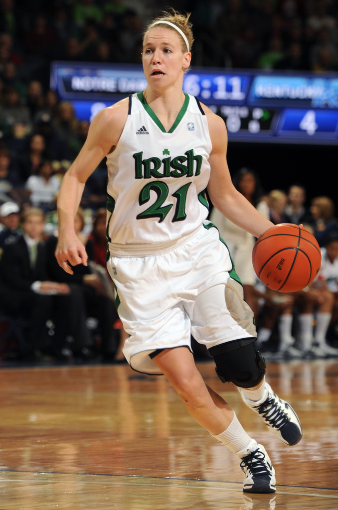 No. 3 Irish Race Past No. 8/7 Kentucky, 92-83 (AP)