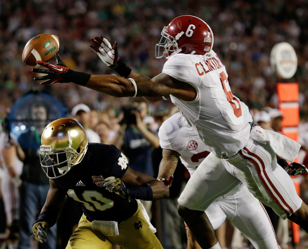 Irish Title Hopes Halted By Crimson Tide, 42-14 (AP)