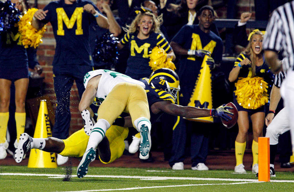 Notre Dame Loses Heartbreaker To Michigan, 35-31 (AP)