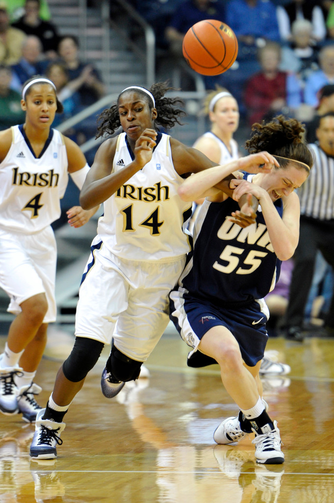 No. 12 Irish Open Season With 99-48 Win Over New Hampshire (AP)