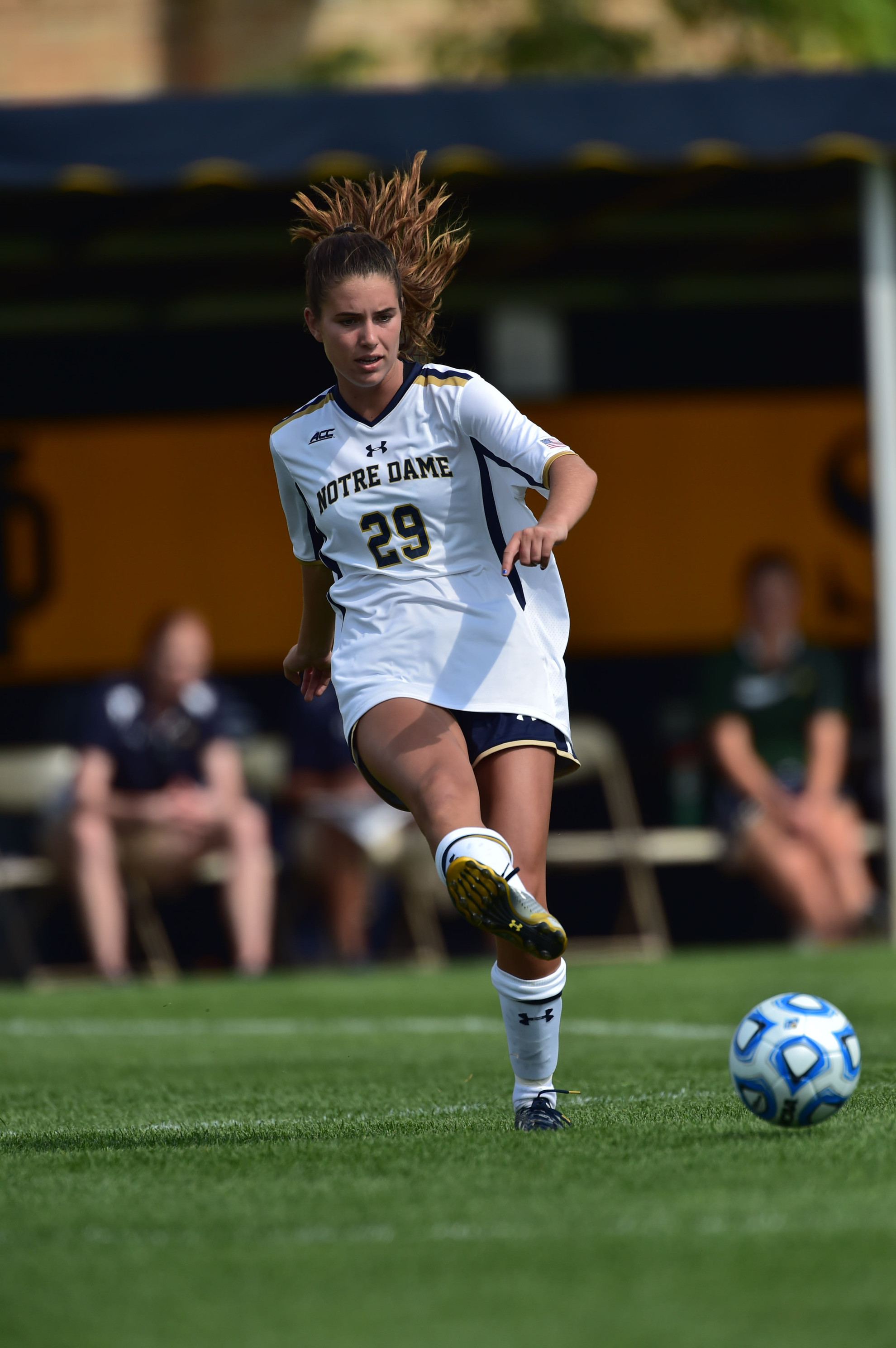 IRISH EXTRA: Notre Dame-Mexico Matches A Sight To Behold Freshman midfielder Taylor Klawunder scored a pair of goals to lead Notre Dame to a 4-1 win over the Mexico U-20 National Team last Friday at Alumni Stadium