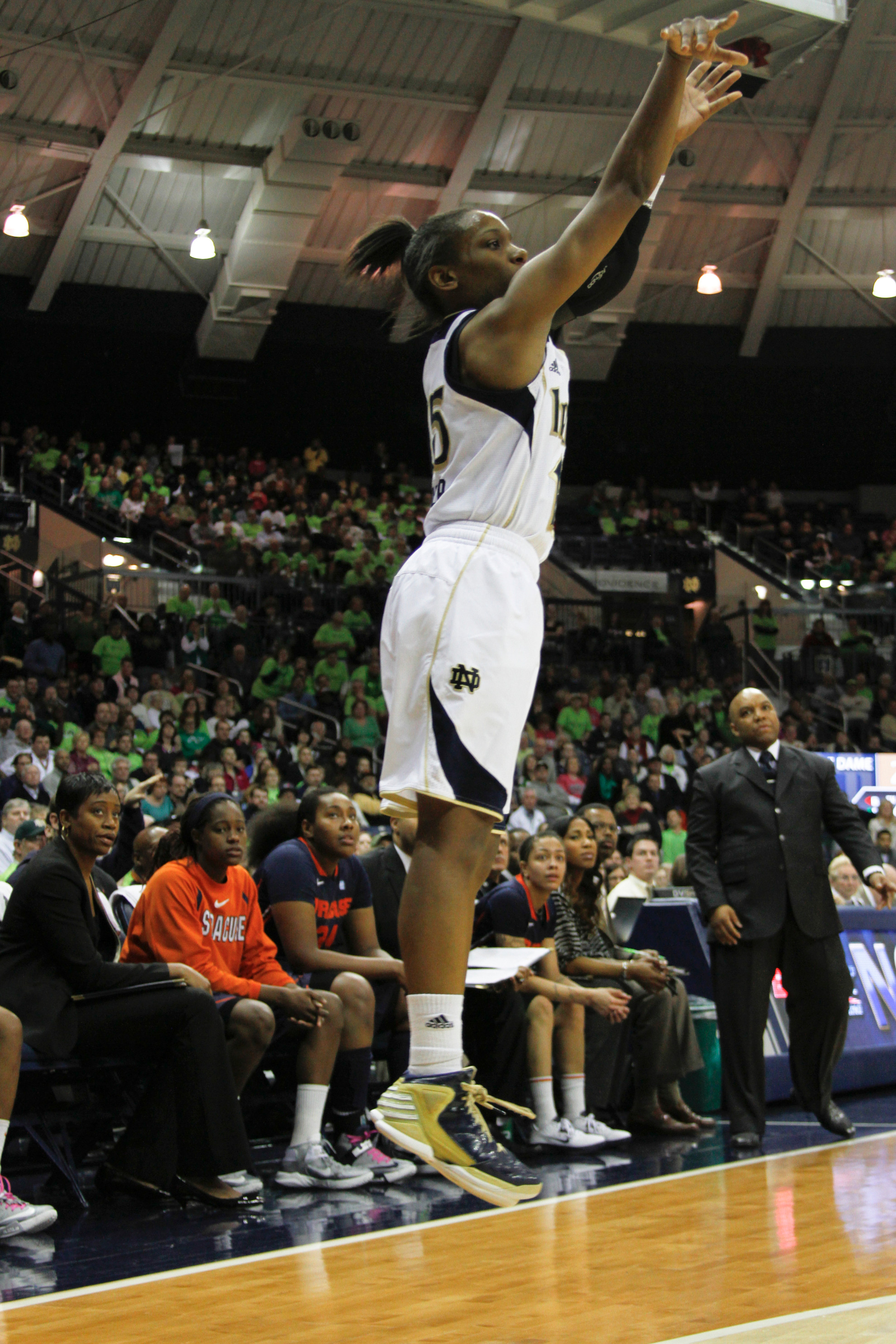 #2 Irish Visit #3 Connecticut In BIG EAST Final Tuesday Night Senior guard/co-captain Kaila Turner came off the bench to score a season-high 12 points in Monday's 83-59 BIG EAST Championship semifinal win over No. 16/15 Louisville.