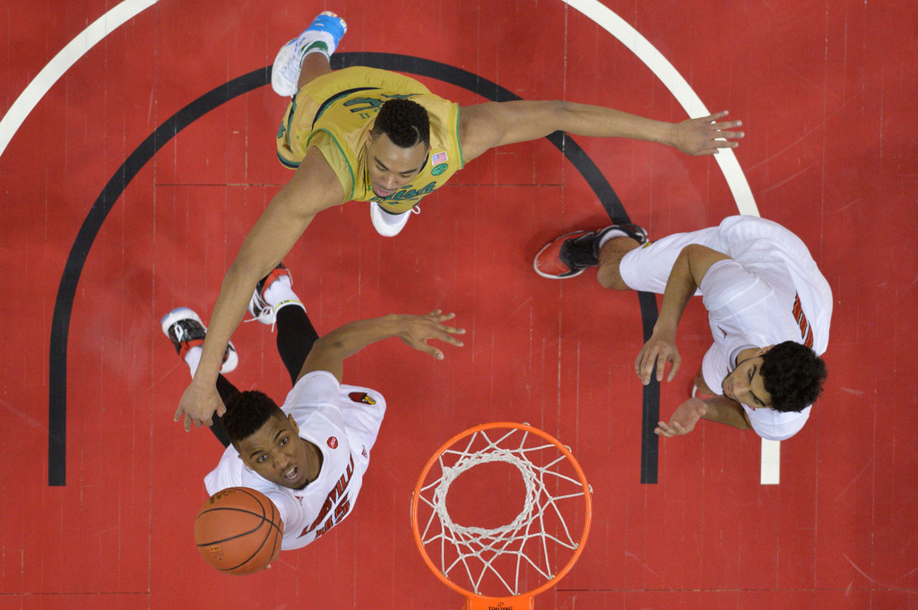Louisville 71, Notre Dame 64
