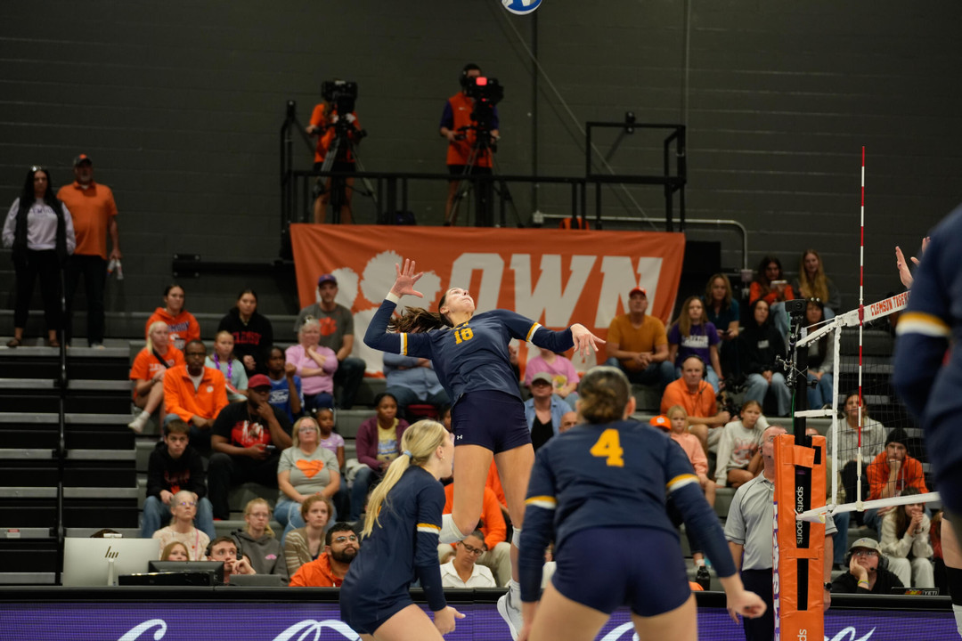 Notre Dame Fighting Irish - Official Athletics Website