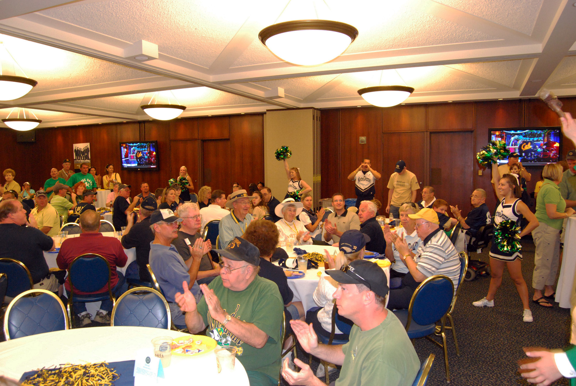 Monogram Club Schedule of Events: Purdue Weekend A 2009 Monogram Club pre-game reception.