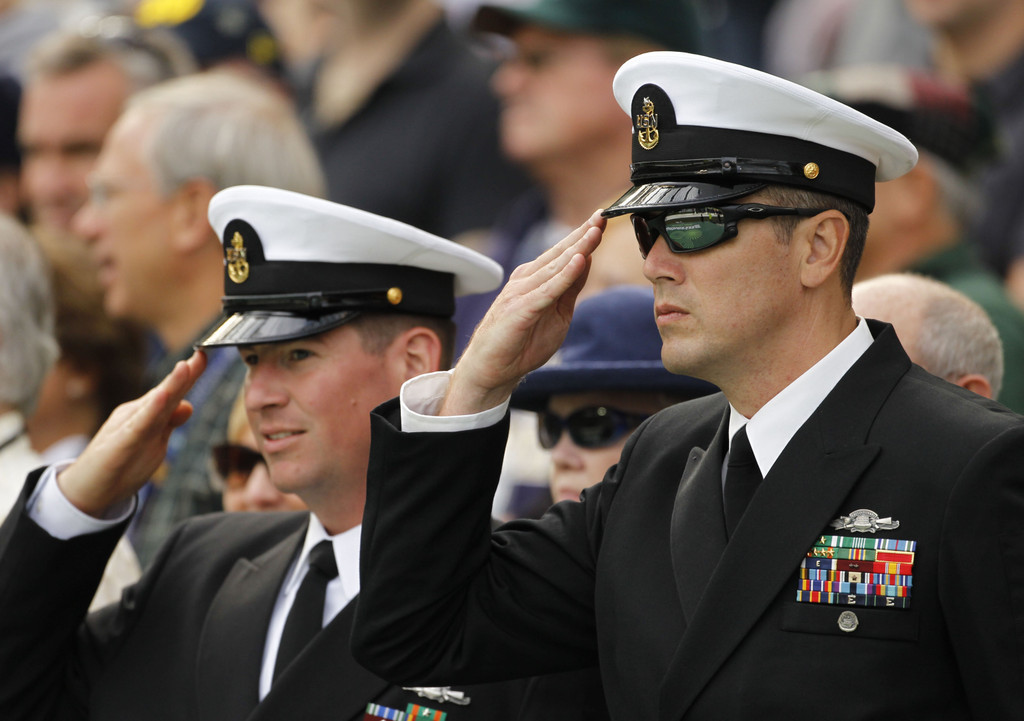 Notre Dame Pounds Navy 50-10 in Dublin (AP)