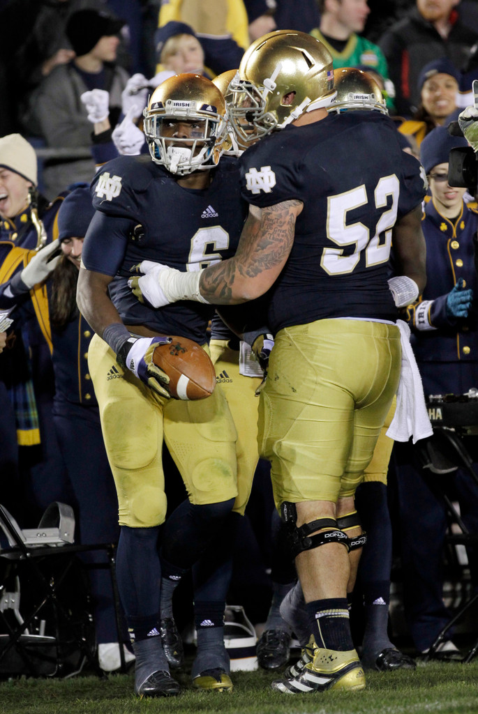 No. 4 Notre Dame Fights Back to Defeat Pitt 29-26 in Third OT (AP)