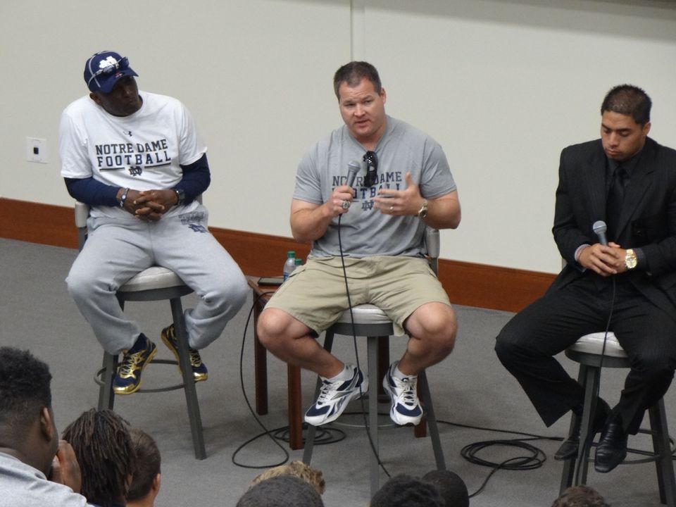 Monogram Club board member Marc Edwards ('97) was one of the former NFL players who addressed the current Irish team.