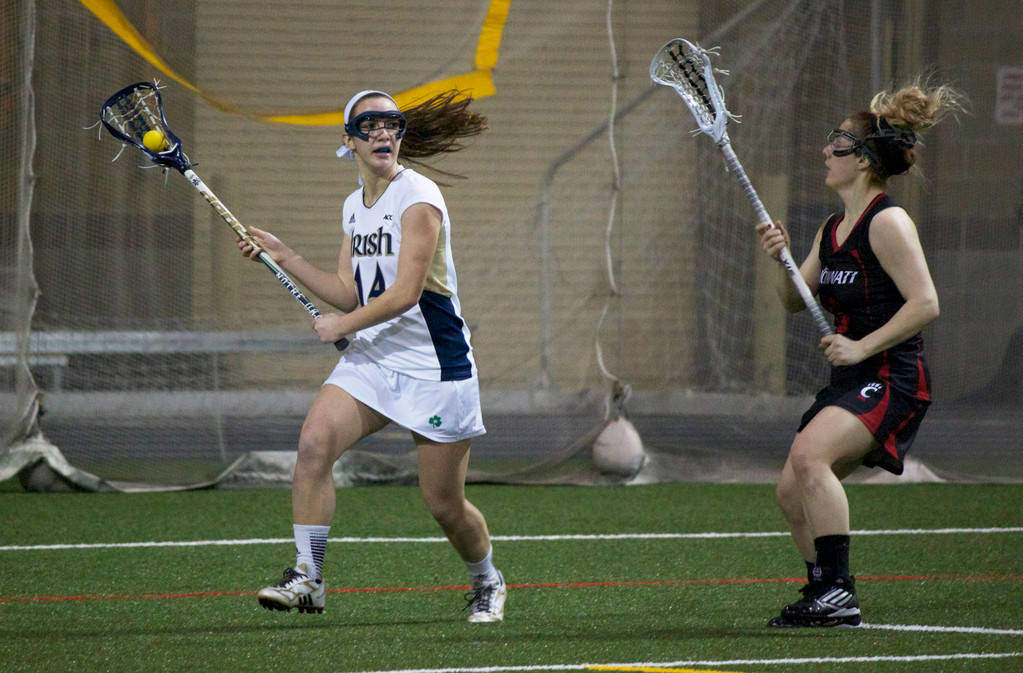 Women's Lacrosse Beats Cincinnati, 25-1