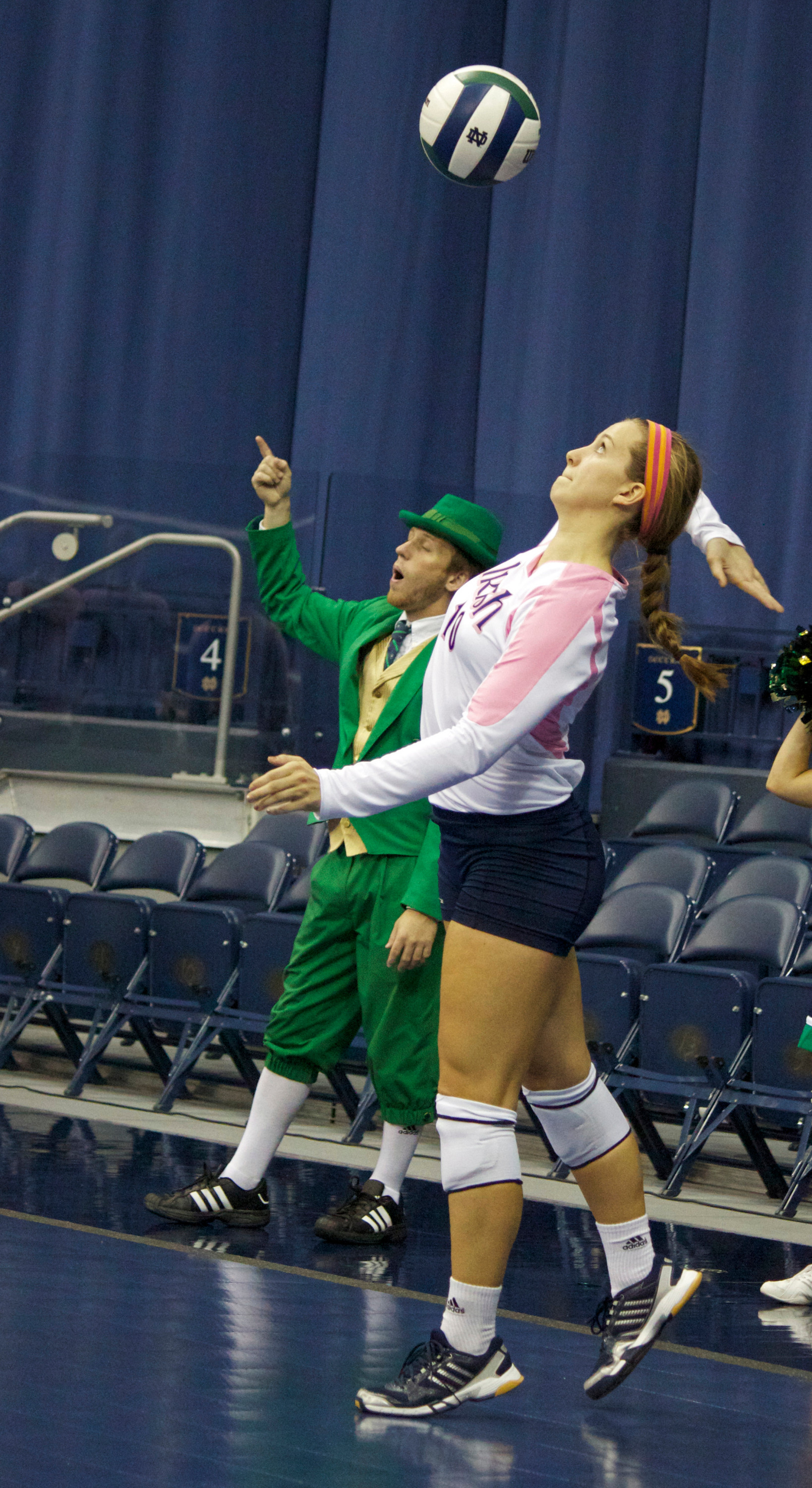 Volleyball Welcomes In Wake Forest For Friday Showdown Junior Kathleen Severyn