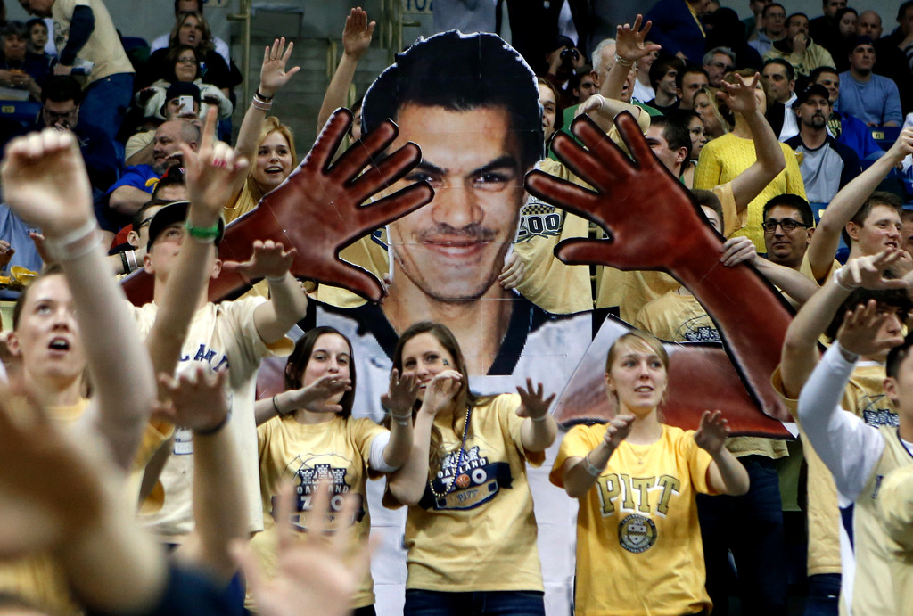 Notre Dame Overcomes Slow Start, Upends No. 20 Pitt, 51-42 (AP)