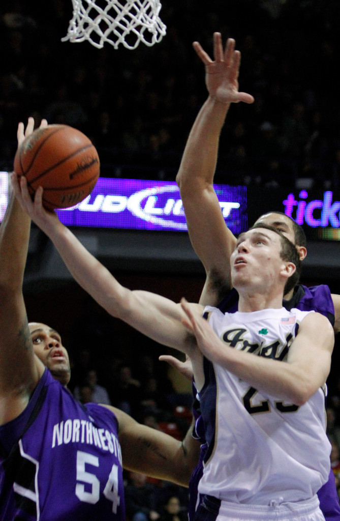 Northwestern Upsets No. 23 Notre Dame, 72-58 (AP)