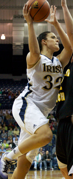 #12 Irish Tip Off Season Friday Against New Hampshire Senior forward/co-captain Becca Bruszewski turned in a double-double with 19 points and 10 rebounds in Notre Dame's season opener last year (a 102-57 win over Arkansas-Pine Bluff at Purcell Pavilion).