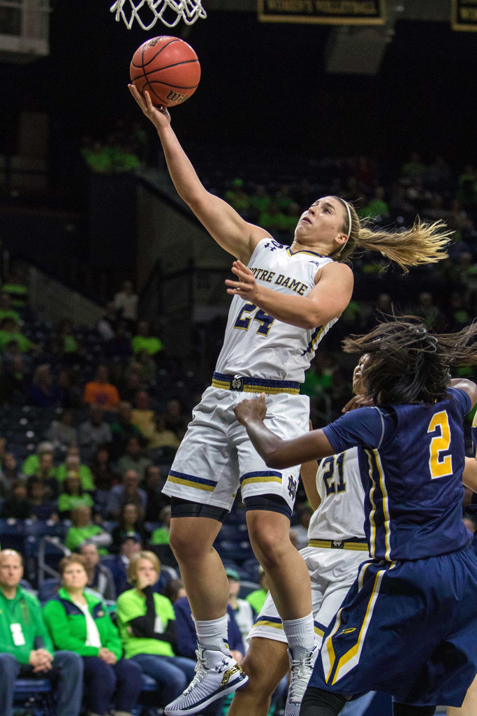 No. 3 Notre Dame 74, Toledo 39
