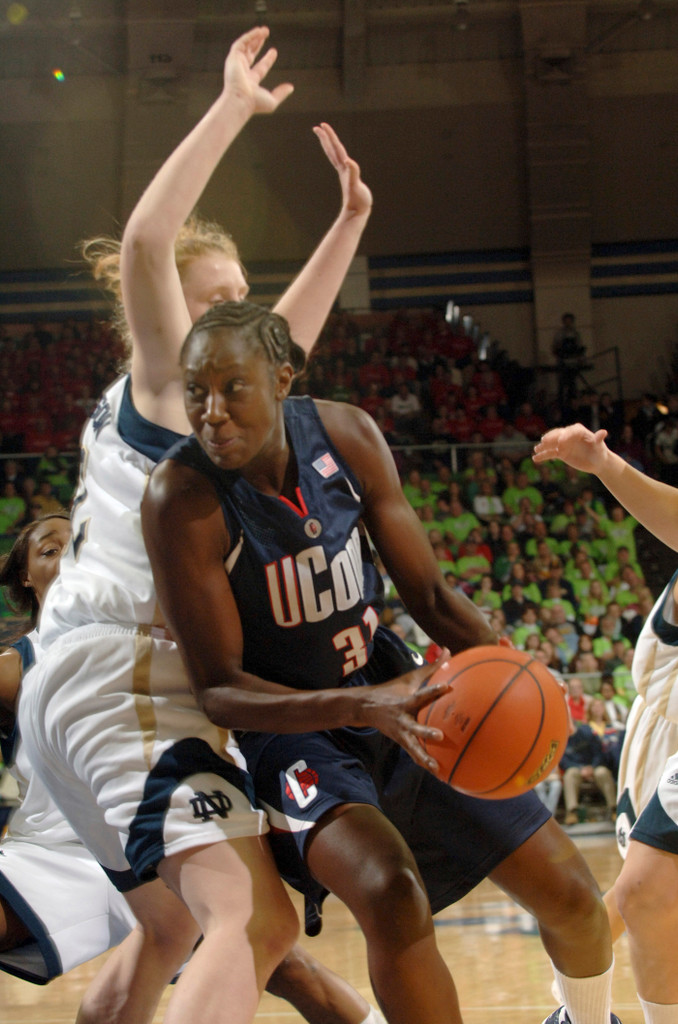 Irish Stumble to Top-Ranked Connecticut, 81-64