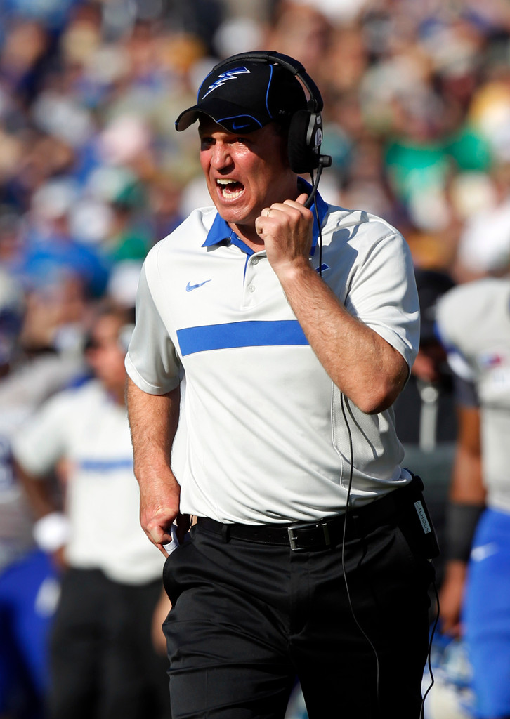 Irish Offense Erupts in Record-Setting 59-33 Triumph Over Air Force (AP)