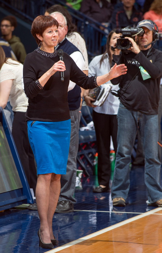 Women's Basketball vs. Holy Cross