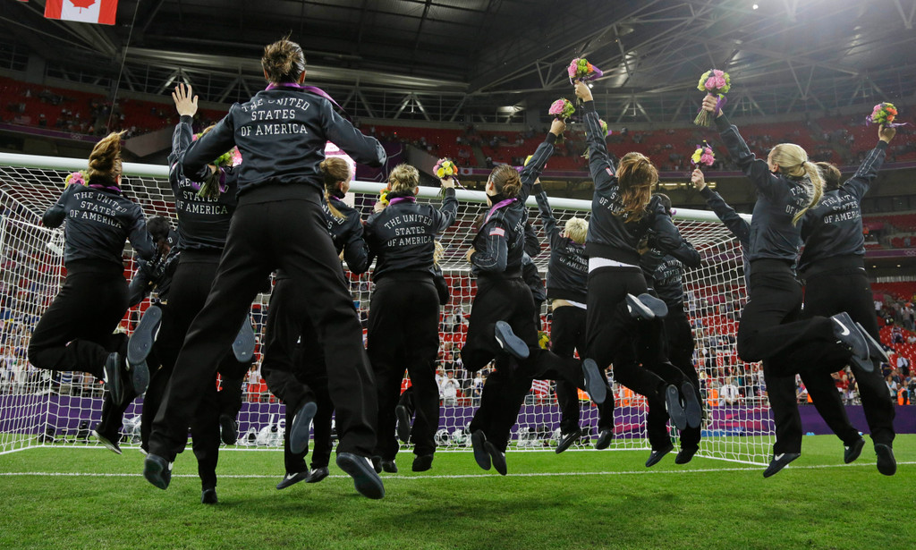 Shannon Boxx London Olympics Gallery (AP)