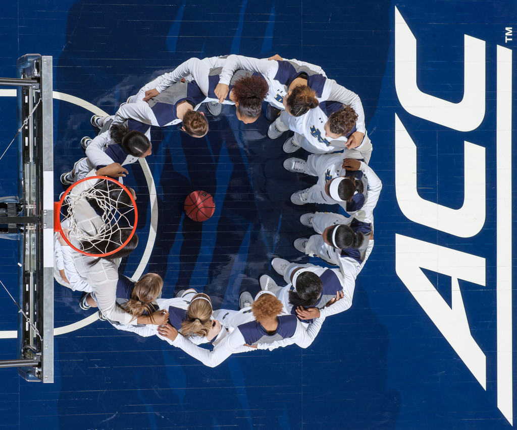 Women's Basketball vs. Holy Cross