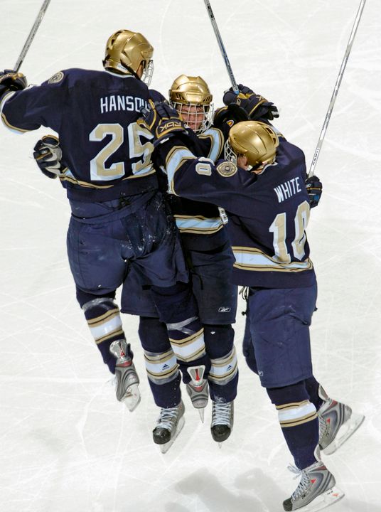 The Irish celebrate after winning the 2008 NCAA West Regional at Colorado Springs.