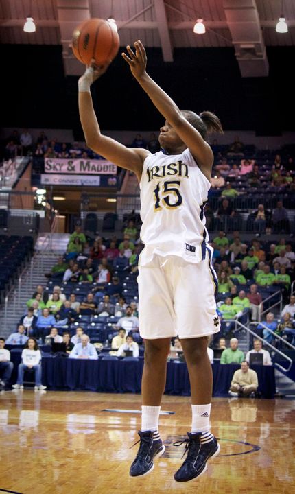 Junior guard Kaila Turner knocked down 4-of-5 three-point attempts on the way to 14 points in Notre Dame's 79-35 win over No. 21/25 St. Bonaventure in a NCAA Raleigh Regional semifinal on Sunday afternoon.