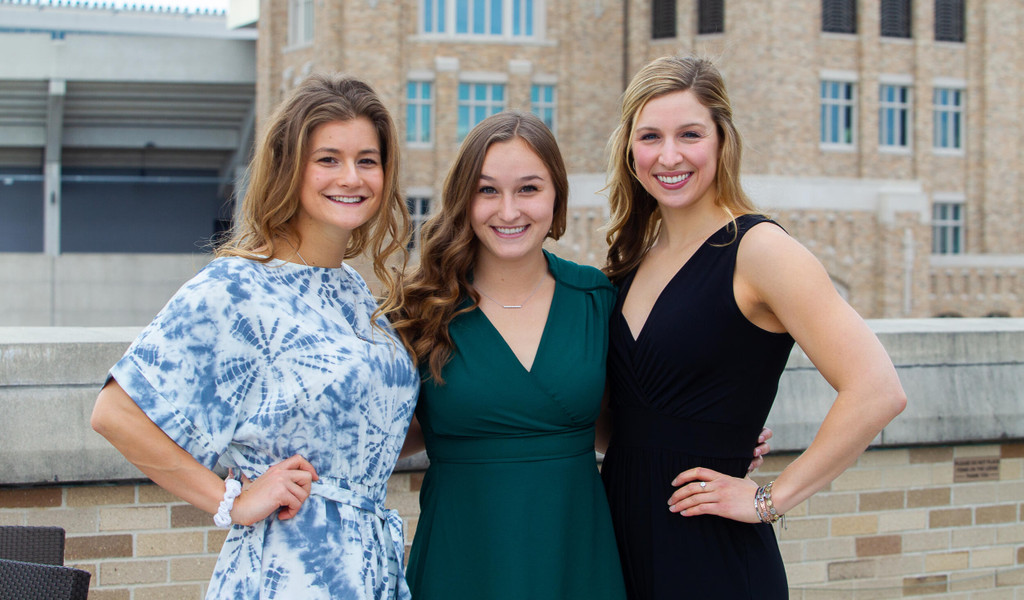 Notre Dame Fighting Irish - Official Athletics Website