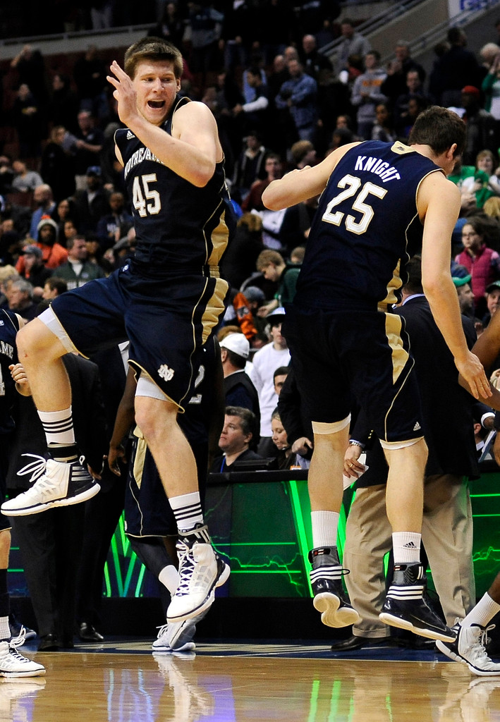 #23 Irish Hold On to Defeat Nova in OT, 74-70 (AP)