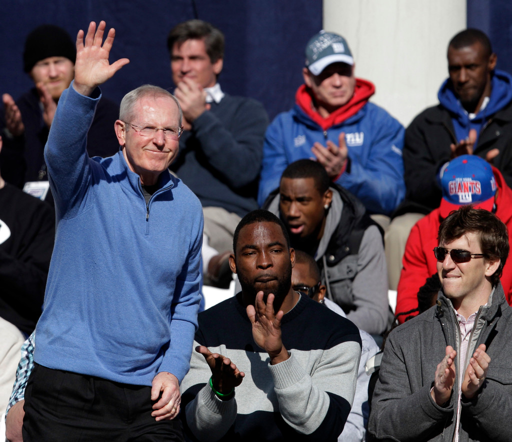 Justin Tuck & Sergio Brown at Super Bowl XLVI (AP)