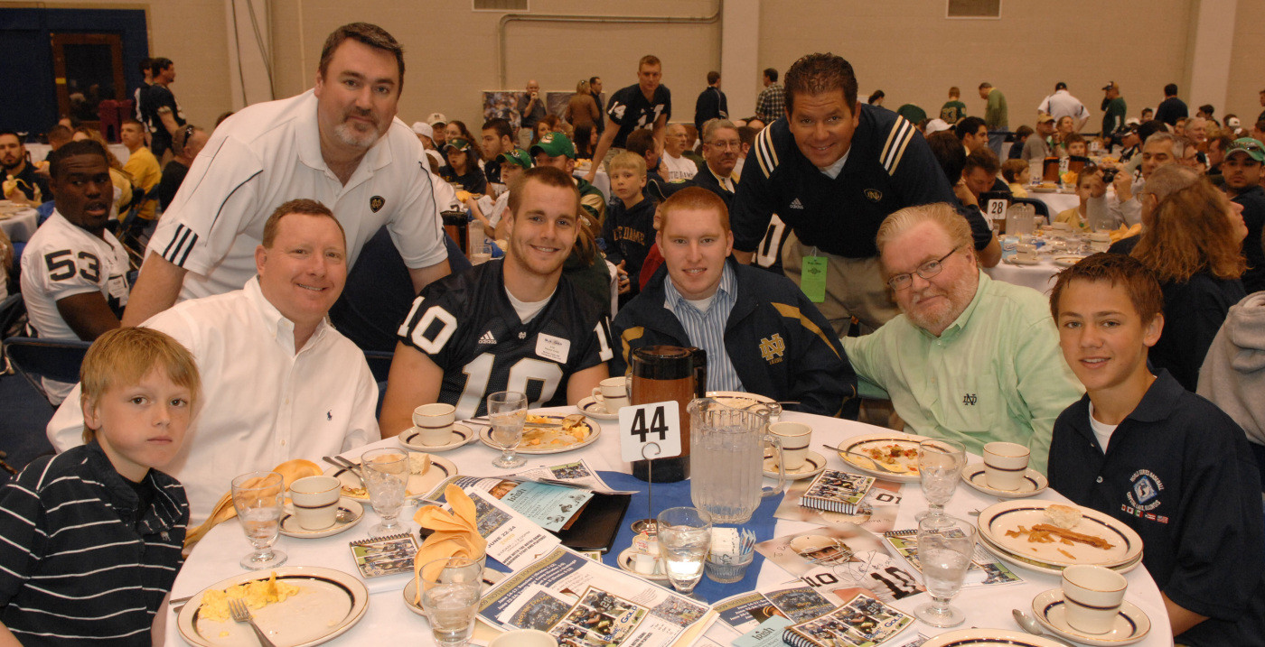 Blue-Gold Football Weekend Recap Quarterback Dayne Crist poses for a picture with the fans who joined him for brunch before the Blue-Gold game.