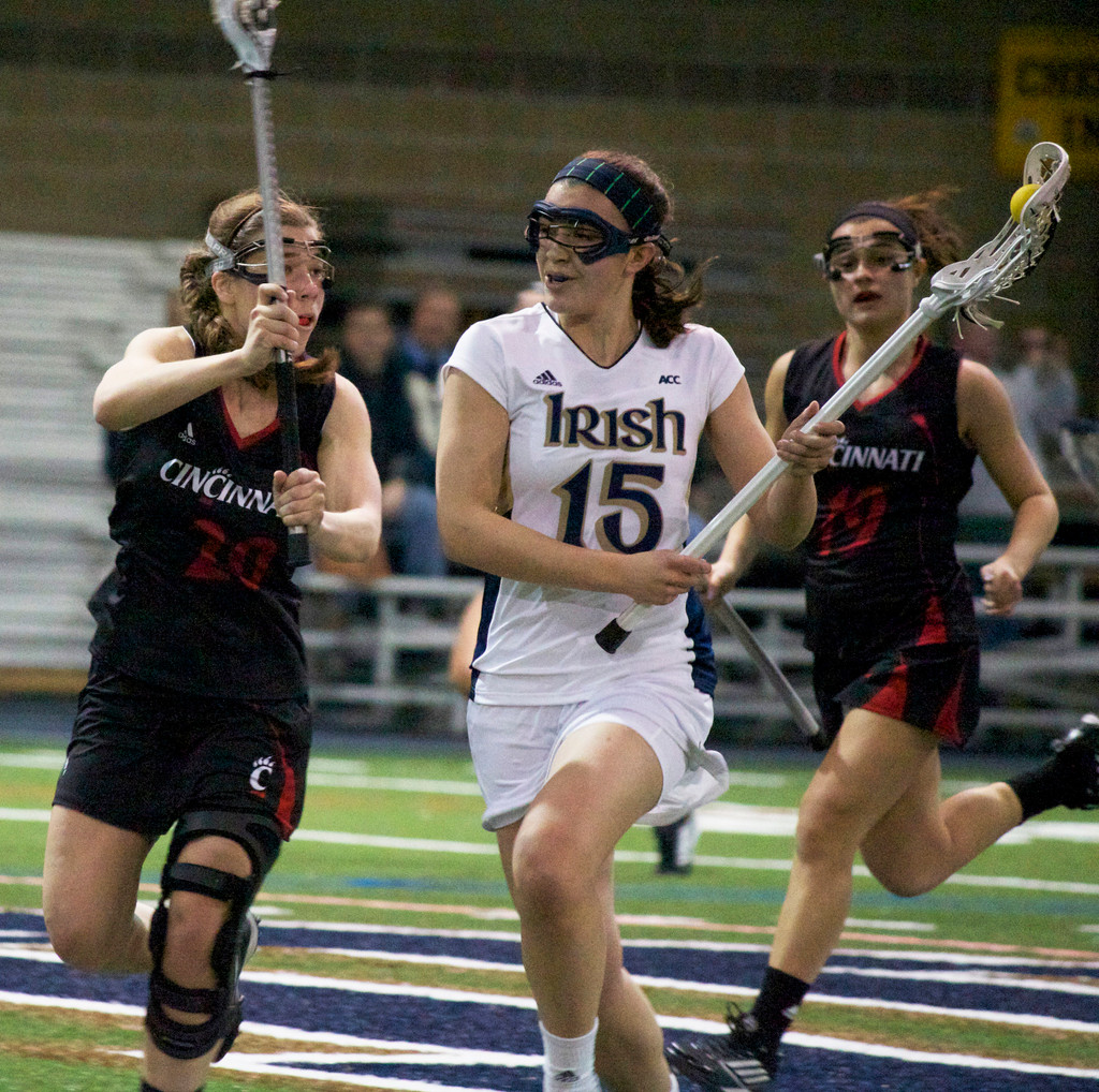 Women's Lacrosse Beats Cincinnati, 25-1