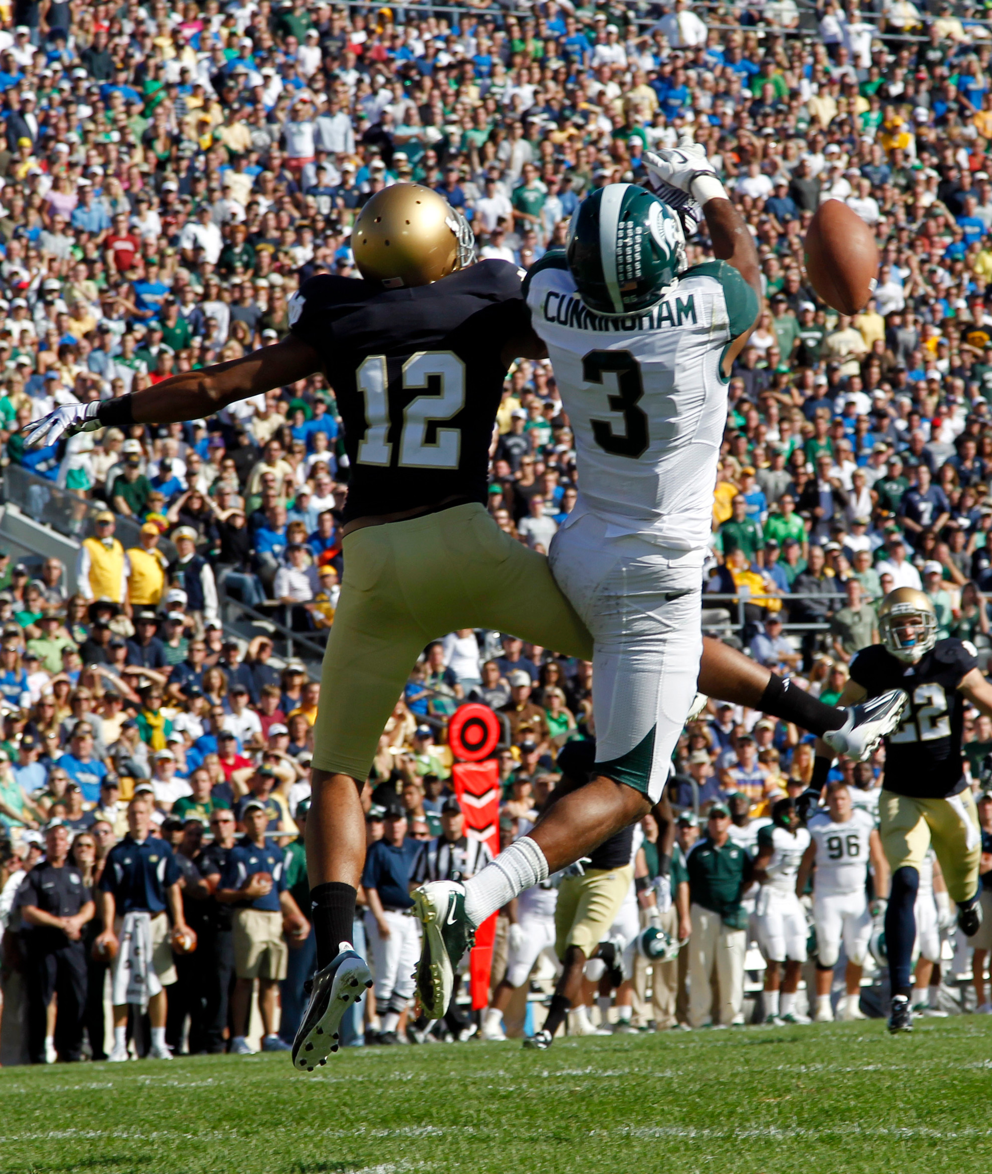Robert Blanton Selected By The Minnesota Vikings In The Fifth Round Of The 2012 NFL Draft Michigan St Notre Dame Football