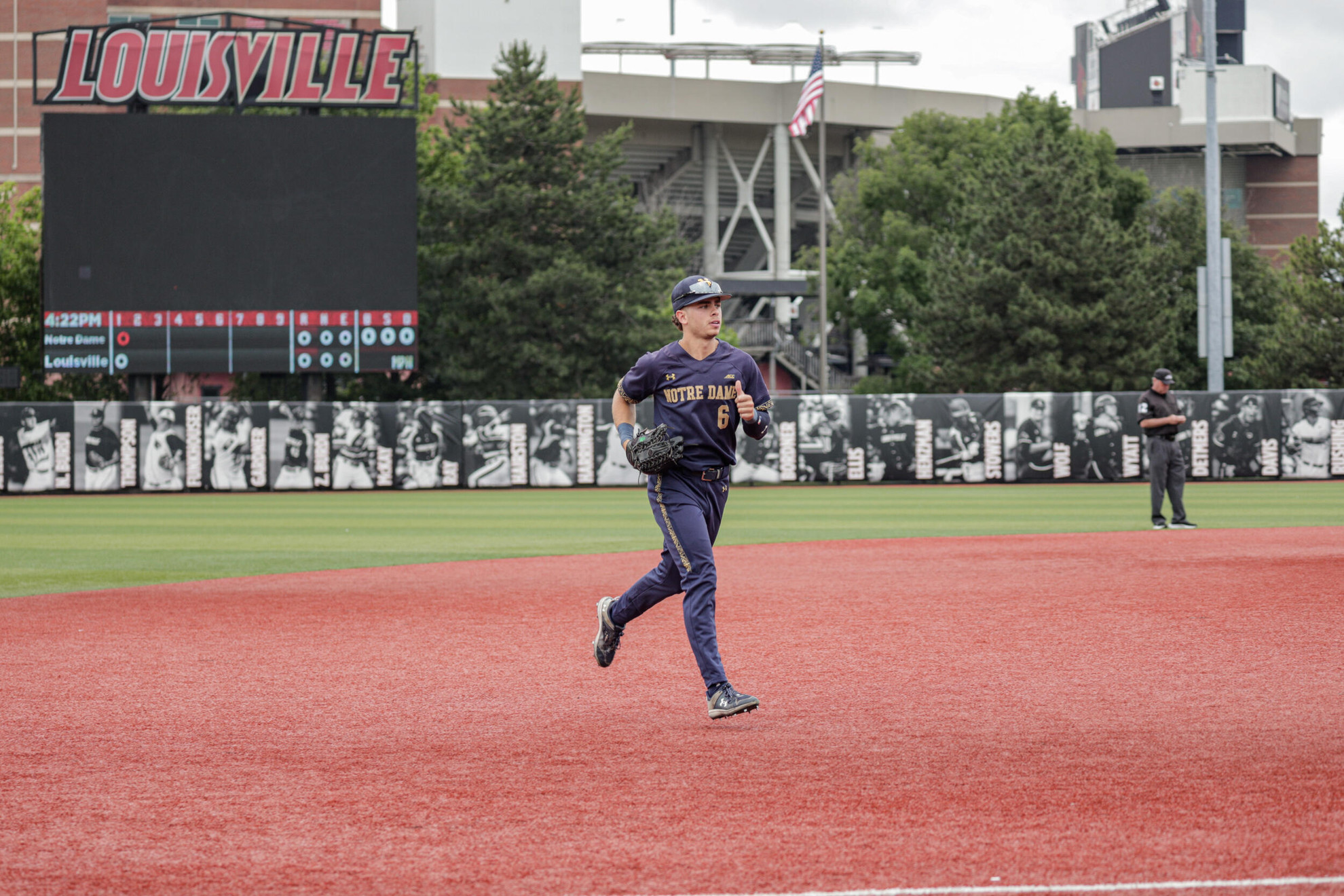 Notre Dame Falls 14-6 To Louisville In Regular Season Finale Notre Dame Falls 14-6 To Louisville In Regular Season Finale
