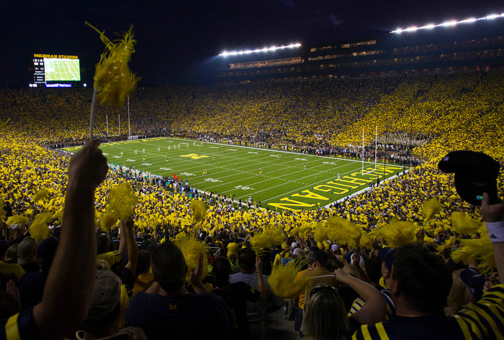 Notre Dame Loses Heartbreaker To Michigan, 35-31 (AP)