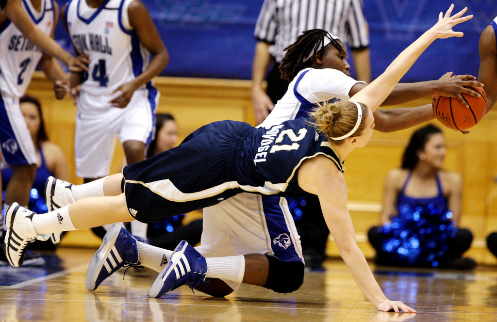 A Season in Photos: 2011-12 Notre Dame Women's Basketball
