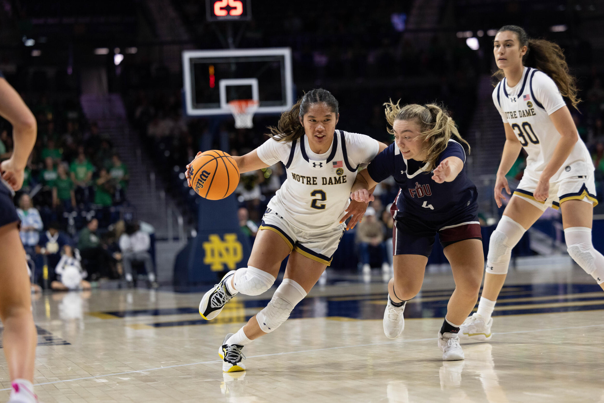 Hidalgo, De Jesus Shine As No. 15 Notre Dame Downs FDU, 98-52 Hidalgo, De Jesus Shine As No. 15 Notre Dame Downs FDU, 98-52