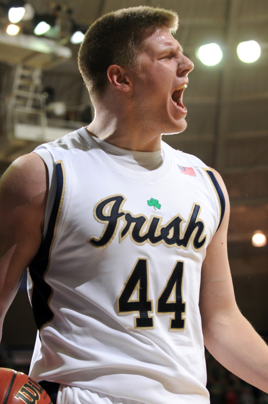 Irish Defeat #5 Cardinals, 90-57 Louisville Notre Dame Basketball