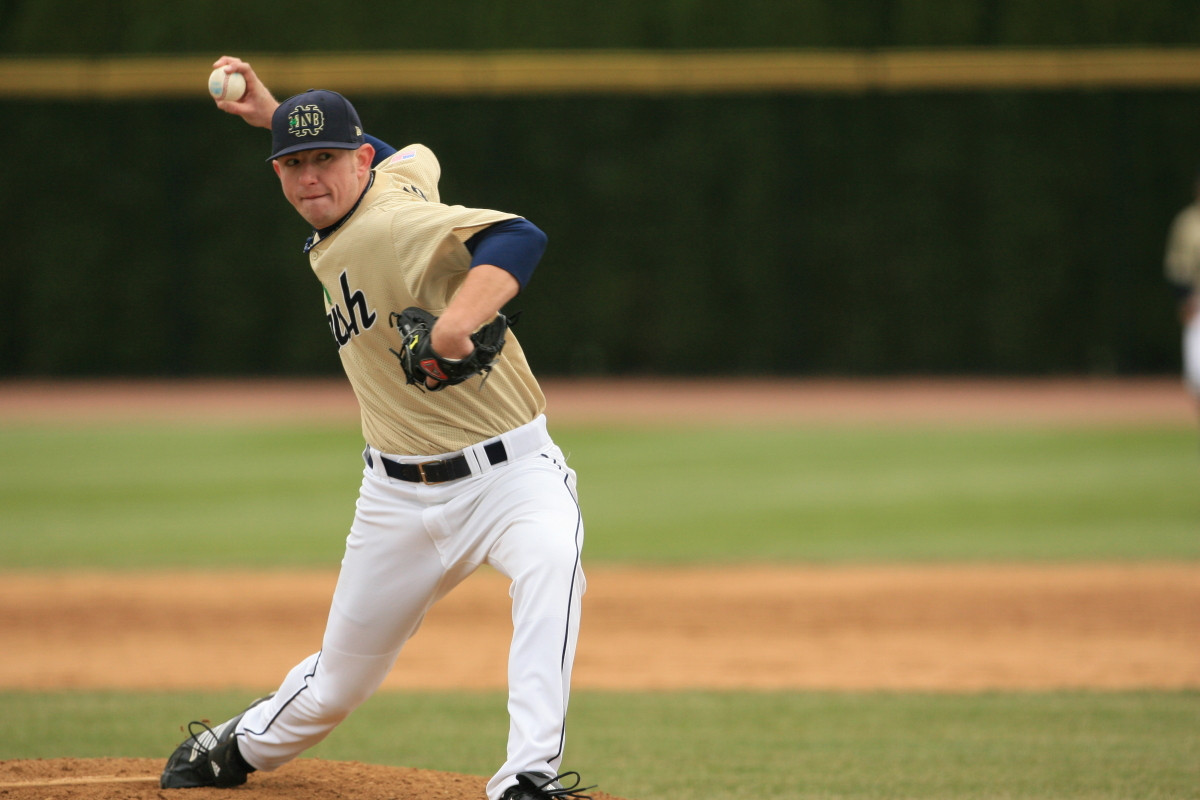 Joey Williamson Signs With Colorado Rockies Former Notre Dame pitcher Joey Williamson reported this week to Pasco, Wash., where he will begin his professional baseball career as a member of the single-A Northwest League's Tri-City Dust Devils.