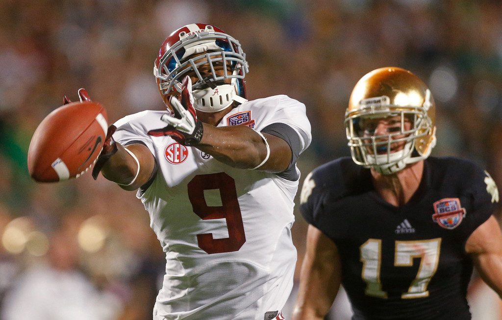 Irish Title Hopes Halted By Crimson Tide, 42-14 (AP)