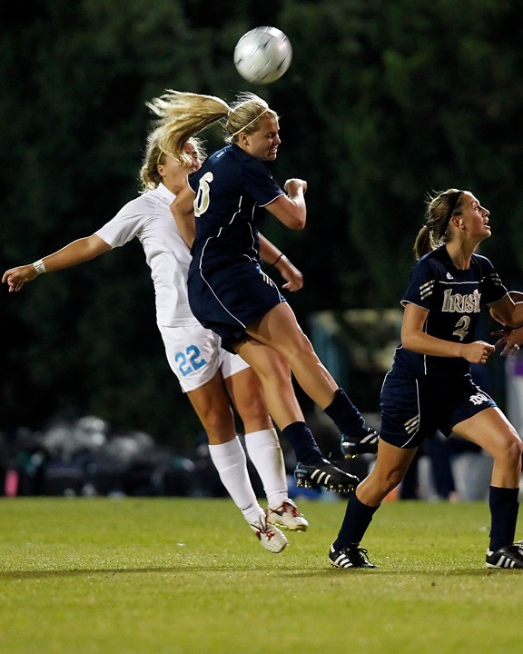 #7/10 Irish Crunch #3/4 North Carolina, 4-1 To Reach NCAA Quarterfinals Junior forward Melissa Henderson had a goal and an assist in Saturday's 4-1 win at North Carolina in the third round of the NCAA Championship.