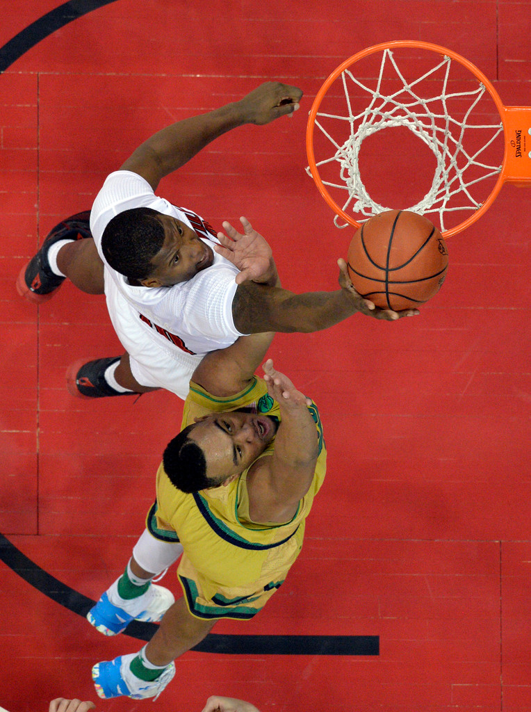 Louisville 71, Notre Dame 64