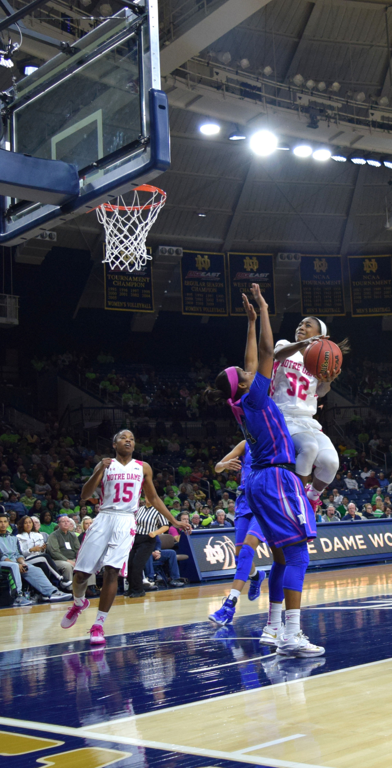 IRISH EXTRA: Loyd and Her Defense Fuel Irish Rally Junior guard Jewell Loyd did a little bit of everything in Monday's win over Duke, registering a game-high 21 points, six rebounds, a game-high five assists and two steals.