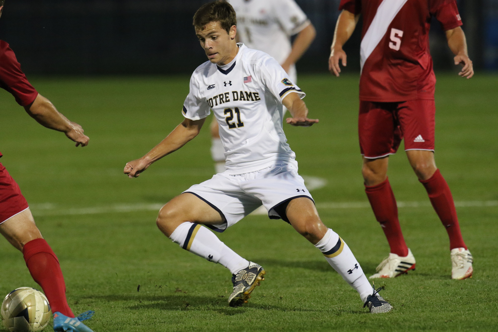 #4 Irish Meet #20 MSU In Final ’16 Nonconference Match Sophomore midfielder/forward Thomas Ueland