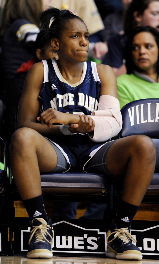 McGraw Wins 700th as WBB Tops Nova, 59-52 (AP)