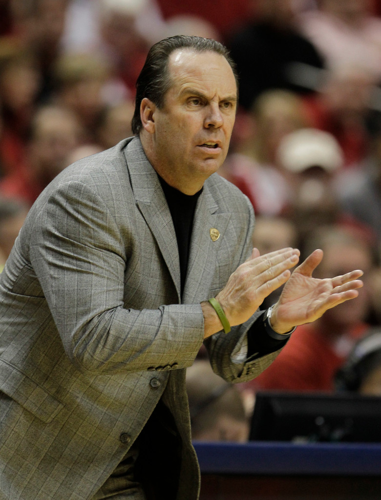 Irish Unable To Halt Streaking Hoosiers, Fall 69-58 (AP)