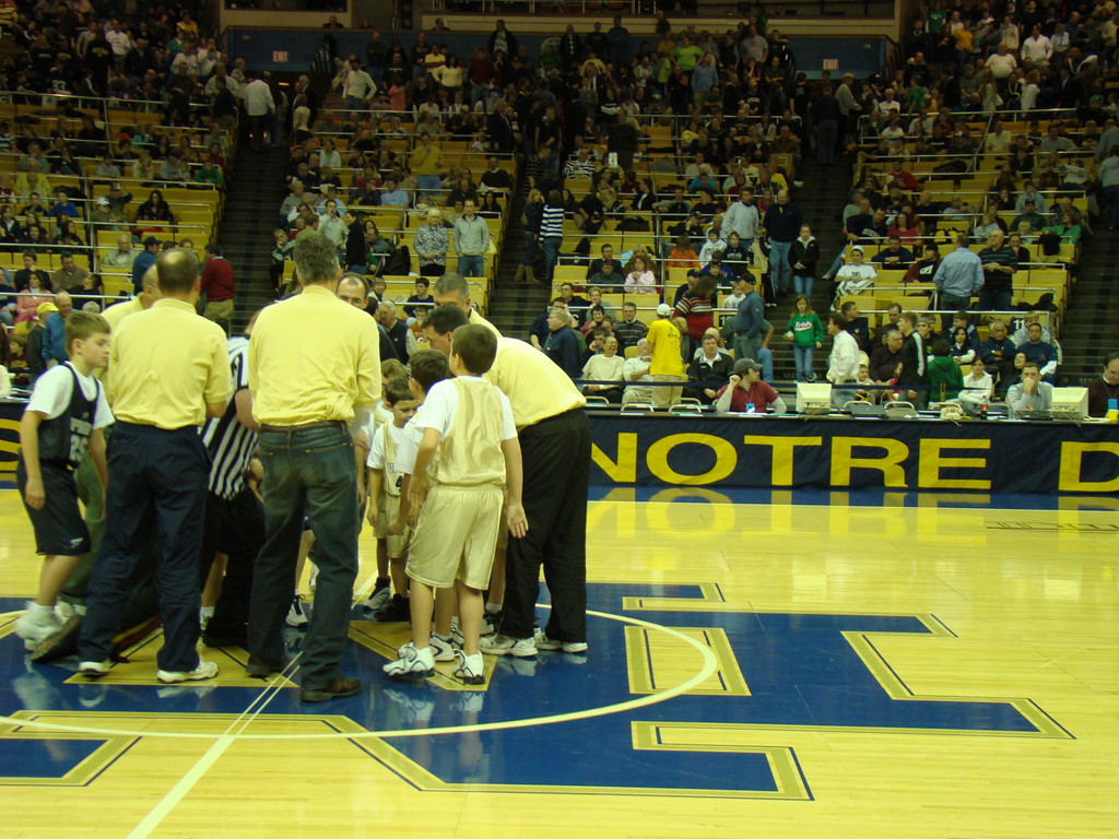 Men's Basketball-Brown