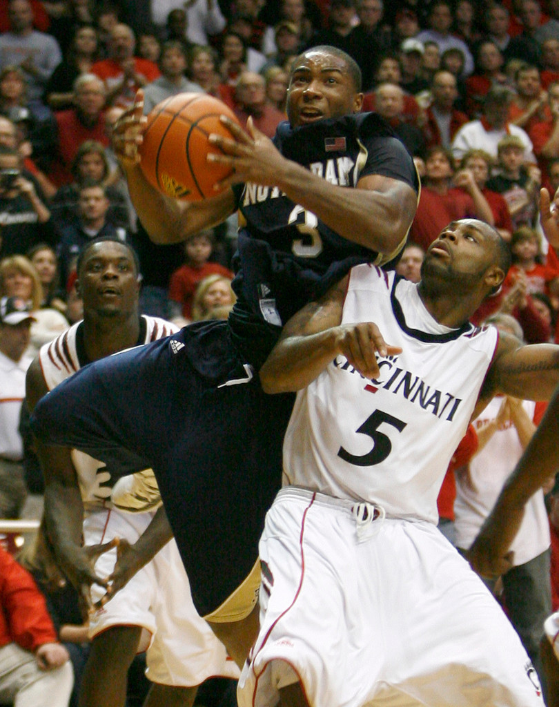 Cincinnati 60, Notre Dame 58