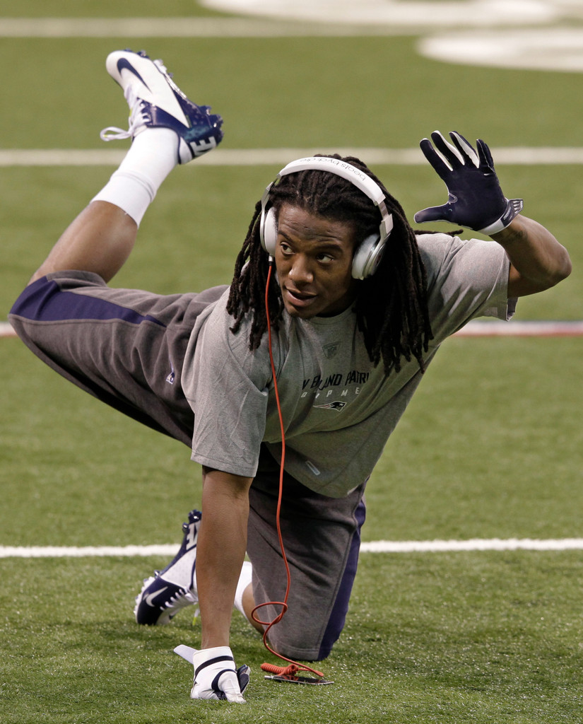 Justin Tuck & Sergio Brown at Super Bowl XLVI (AP)