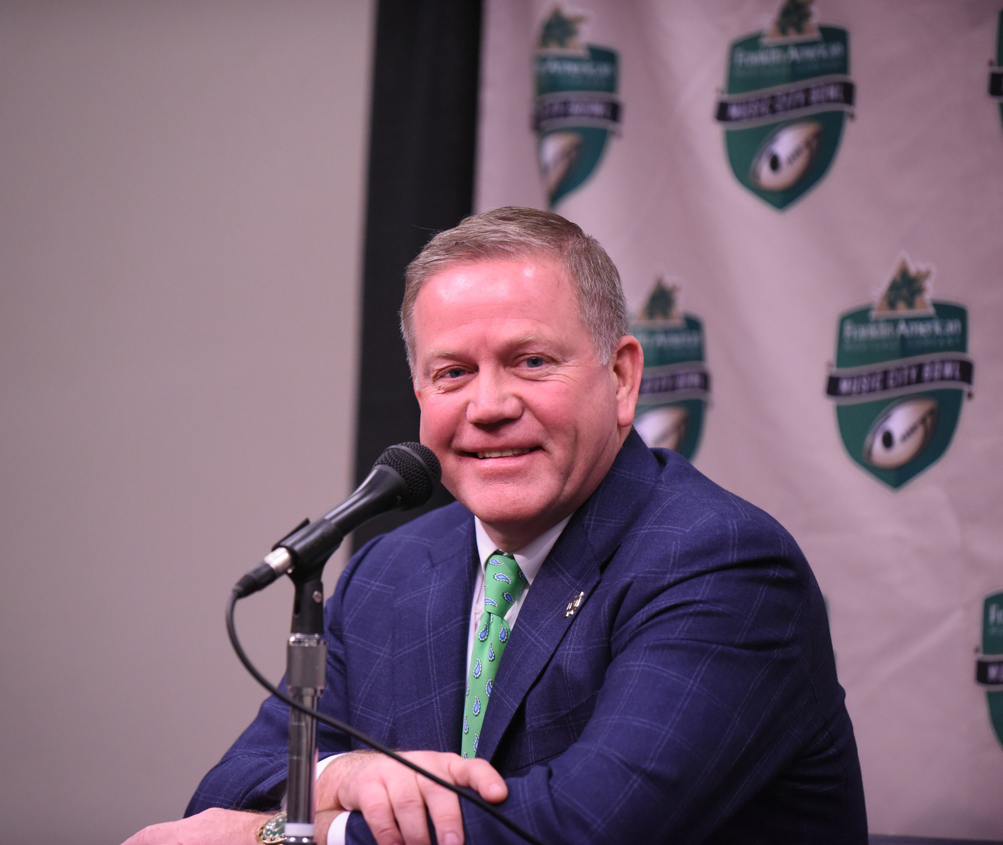 Rivera, O’Brien, Brown, Marinelli Highlight Notre Dame Coaches Clinic Brian Kelly and his entire staff will also give presentations at the clinic, which is scheduled for March 26-28.