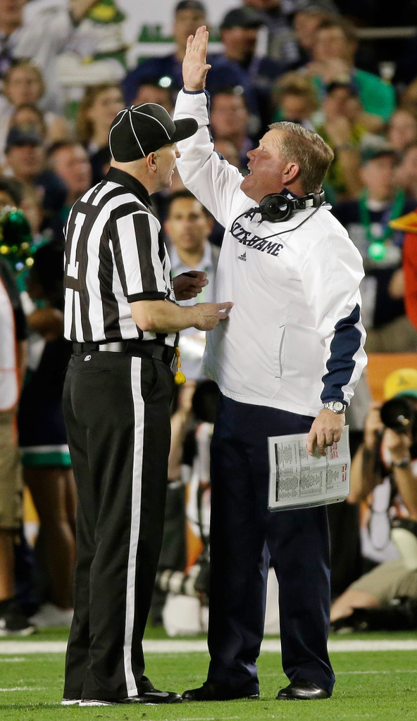 Irish Title Hopes Halted By Crimson Tide, 42-14 (AP)