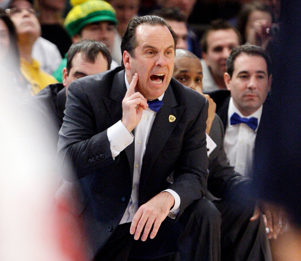 No. 20 Notre Dame Surprised By St. John's, 61-58 (AP)